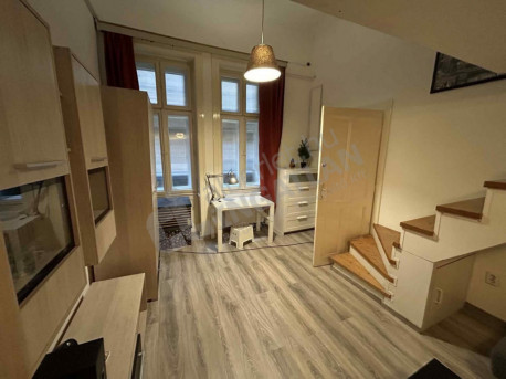 II. János Pál pápa tér