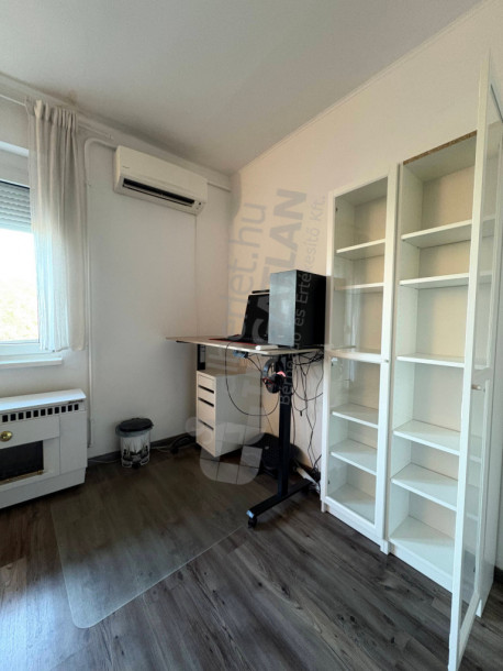 Bosnyák tér Bosnyák tér