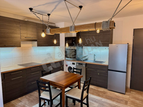 Szegedi út Szegedi út