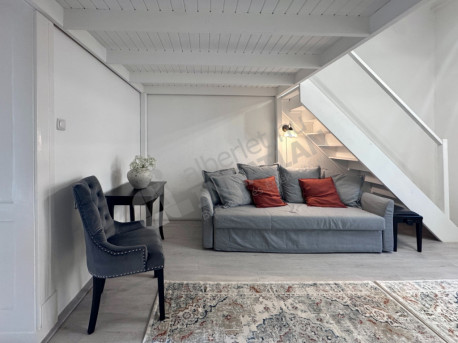 Október 6. utca Október 6. utca