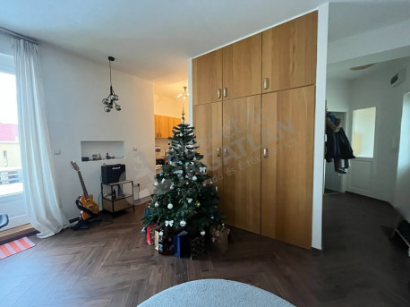 Kosztolányi Dezső tér Kosztolányi Dezső tér