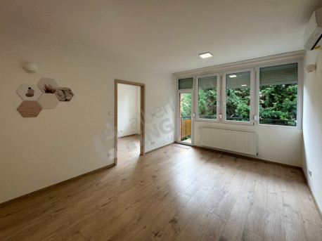 Lejtő út
