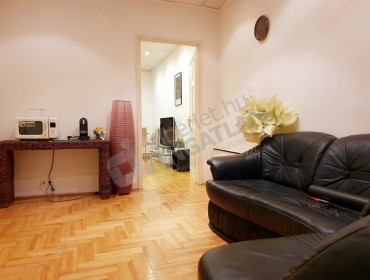 Múzeum körút-budapest-v-kerulet-muzeum-korut_5.jpg