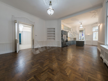 Hajós utca-budapest-vi-kerulet-hajos-utca_2.jpg