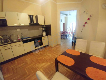 Népszínház utca-budapest-viii-kerulet-nepszinhaz-utca_2.jpg