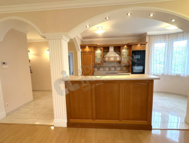 Labanc út