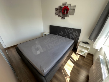 Corvin sétány-budapest-viii-kerulet-corvin-setany_2.jpg