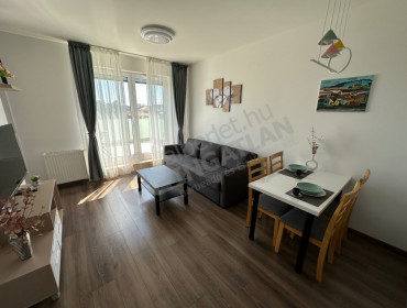 Corvin sétány-budapest-viii-kerulet-corvin-setany_4.jpg