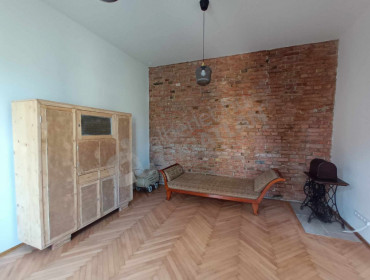 Attila út-budapest-i-kerulet-attila-ut_10.jpg