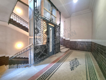 Váci utca-budapest-v-kerulet-vaci-utca_15.jpg