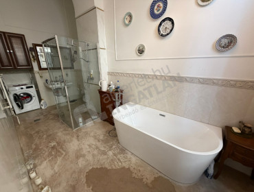 Erzsébet körút-budapest-vii-kerulet-erzsebet-korut_7.jpg