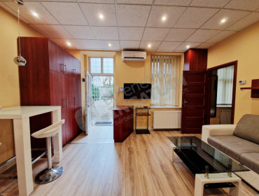 Attila út-budapest-i-kerulet-attila-ut_29.jpg