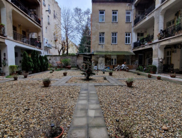 Attila út-budapest-i-kerulet-attila-ut_30.jpg