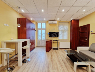 Attila út-budapest-i-kerulet-attila-ut_6.jpg