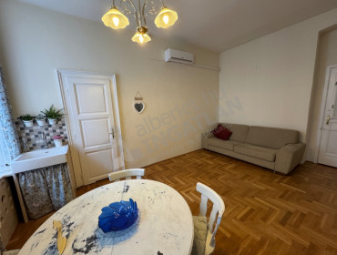 Szerb utca-budapest-v-kerulet-szerb-utca_3.jpg