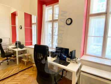 Weiner Leó utca-budapest-vi-kerulet-weiner-leo-utca_2.jpg