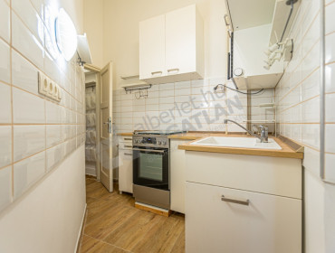 Apáczai Csere János utca-budapest-v-kerulet-apaczai-csere-janos-utca_12.jpg