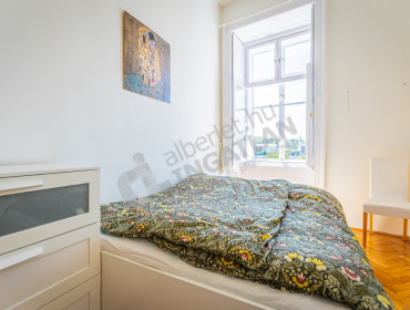 Apáczai Csere János utca-budapest-v-kerulet-apaczai-csere-janos-utca_8.jpg