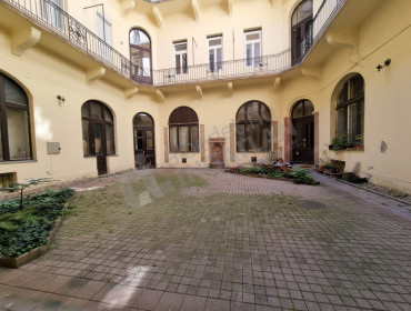 Nádor utca-budapest-v-kerulet-nador-utca_18.jpg