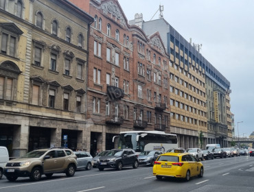Rákóczi út-budapest-vii-kerulet-rakoczi-ut_24.jpg