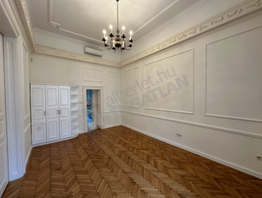 Alkotmány utca-budapest-v-kerulet-alkotmany-utca_11.jpg