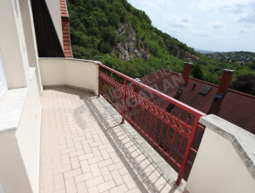 Szépvölgyi út-budapest-iii-kerulet-szepvolgyi-ut_13.jpg
