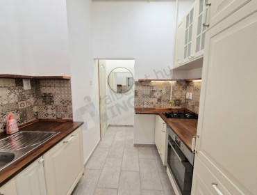 Podmaniczky utca-budapest-vi-kerulet-podmaniczky-utca_18.jpg