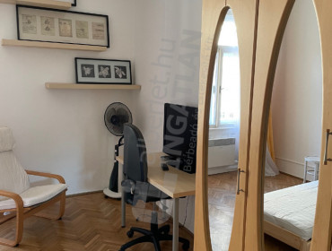 Bakáts tér-budapest-ix-kerulet-bakats-ter_2.jpg