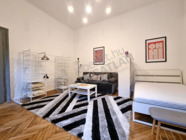 Nagymező utca-budapest-vi-kerulet-nagymezo-utca_19.jpg