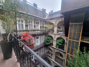 Nagymező utca-budapest-vi-kerulet-nagymezo-utca_20.jpg