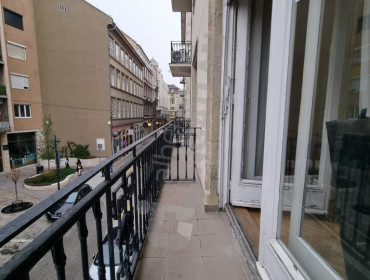 Petőfi tér-budapest-v-kerulet-petofi-ter_14.jpg