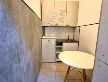 Petőfi tér-budapest-v-kerulet-petofi-ter_3.jpg