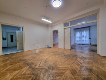 Petőfi tér-budapest-v-kerulet-petofi-ter_7.jpg