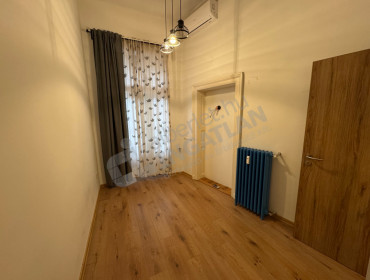 Üllői út-budapest-ix-kerulet-ulloi-ut_1.jpg