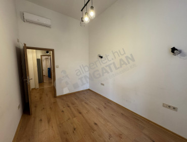 Üllői út-budapest-ix-kerulet-ulloi-ut_3.jpg