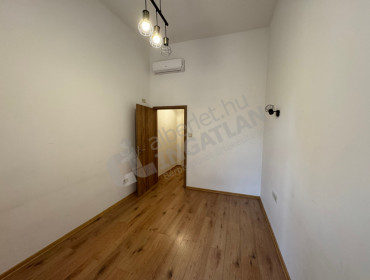 Üllői út-budapest-ix-kerulet-ulloi-ut_5.jpg