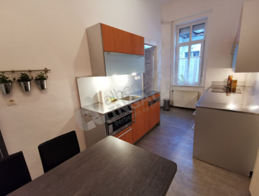 Fő utca-budapest-i-kerulet-fo-utca_7.jpg