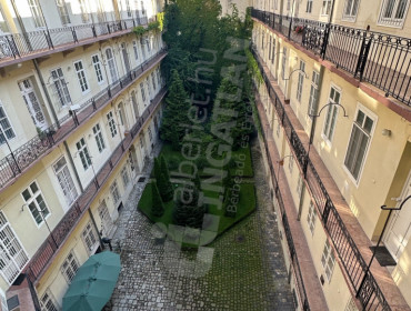 Bajcsy-Zsilinszky út-budapest-vi-kerulet-bajcsy-zsilinszky-ut_12.jpg