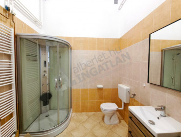 Lőrinc pap tér-budapest-viii-kerulet-lorinc-pap-ter_30.jpg