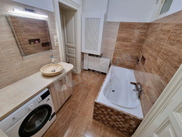 Bródy Sándor utca-budapest-viii-kerulet-brody-sandor-utca_13.jpg