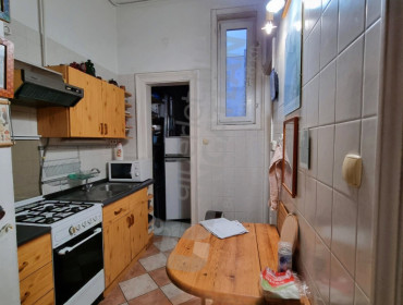 Podmaniczky utca-budapest-vi-kerulet-podmaniczky-utca_12.jpg