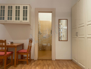 Molnár utca-budapest-v-kerulet-molnar-utca_10.jpg