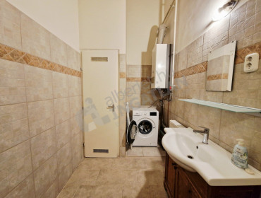 Nagymező utca-budapest-vi-kerulet-nagymezo-utca_23.jpg