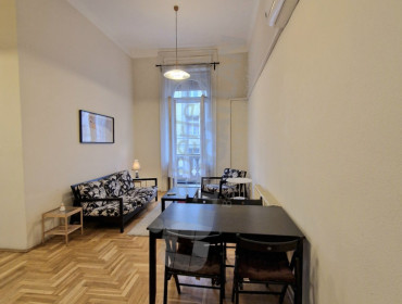 Nagymező utca-budapest-vi-kerulet-nagymezo-utca_25.jpg