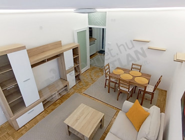 Hunyadi János út-budapest-i-kerulet-hunyadi-janos-ut_2.jpg