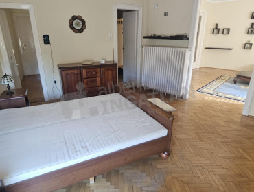 Németvölgyi út-budapest-xii-kerulet-nemetvolgyi-ut_6.jpg