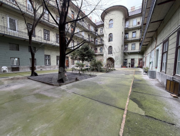 Rákóczi út-budapest-viii-kerulet-rakoczi-ut_19.jpg