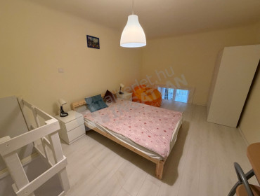 Rákóczi út-budapest-viii-kerulet-rakoczi-ut_5.jpg