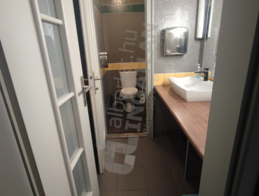 Bajcsy-Zsilinszky út-budapest-v-kerulet-bajcsy-zsilinszky-ut_18.jpg