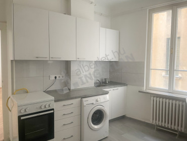 Horváth Mihály tér-budapest-viii-kerulet-horvath-mihaly-ter_4.jpg